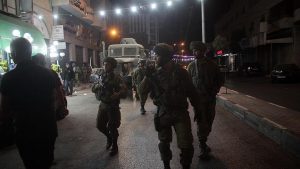 Militer Zionis Serbu Kantor Media Palestina di Tepi Barat