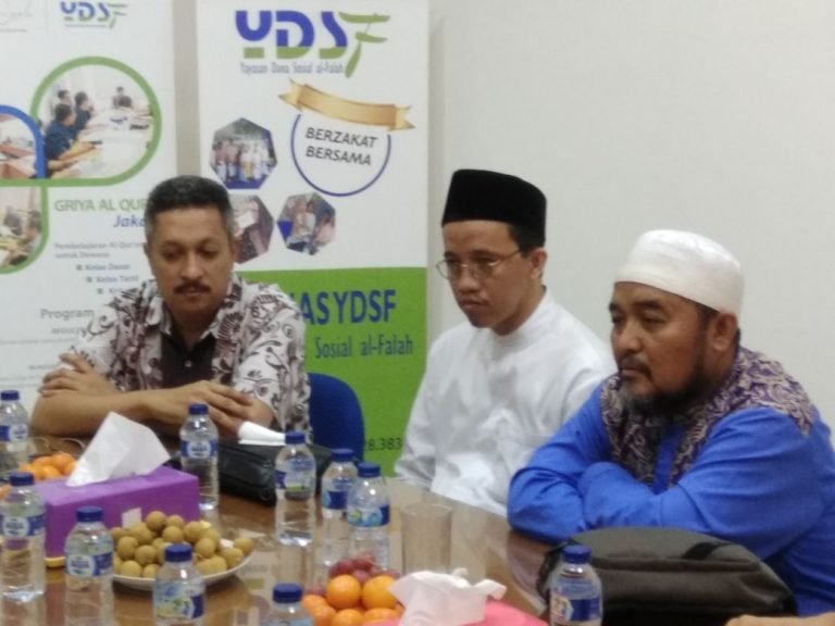 Dr. Amir Faishol Fath dan Ustaz Fauzi Bahreisy Menjadi Dewan Syariah YDSF Jakarta
