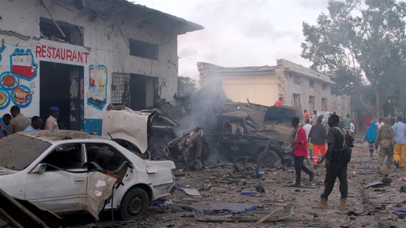 Serangan Bom Hantam Hotel Presiden Somalia, Puluhan Tewas
