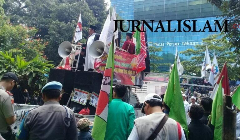 Ribuan Massa Hadiri Sidang Putusan Kasus Buni Yani