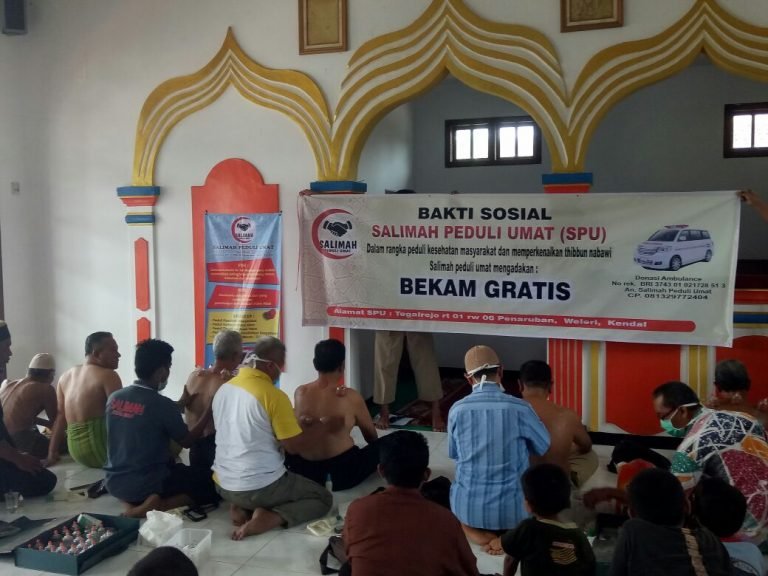 Kenalkan Thibbun Nabawi pada Masyarakat, Salimah Peduli Umat Gelar Bekam Gratis di Weleri
