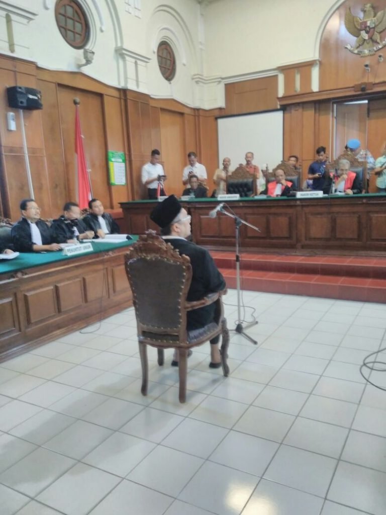 [Breaking News] Ustaz Alfian Tanjung Dijatuhi Hukuman 2 Tahun Penjara