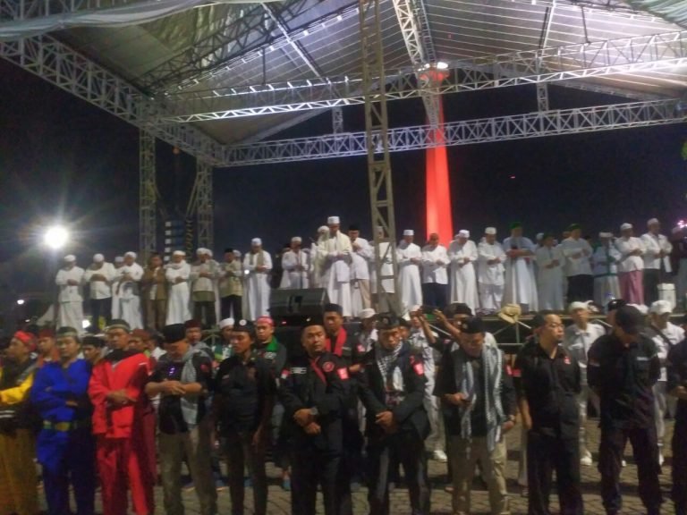 Qiyamul Lail Berjamaah Awali Rangkaian Acara Reuni 212