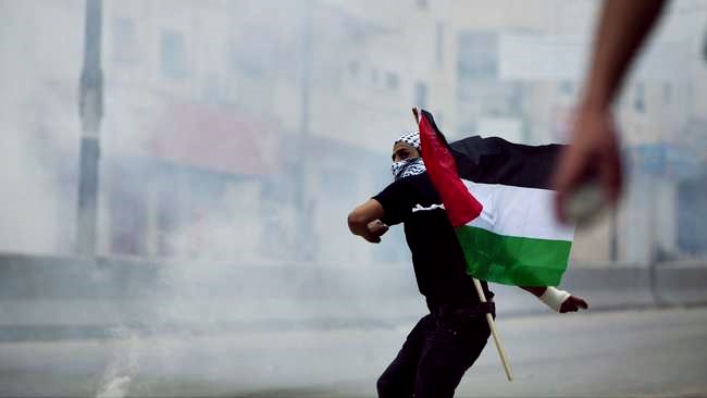 Bentrokan Juga Berkobar di Gaza, Pasukan Zionis Tembaki Langsung Para Pengunjuk Rasa