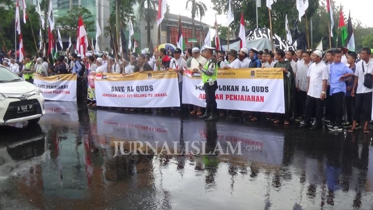 Aksi Save Al Quds di Semarang: “Yerussalem Tanah Wakaf Umat Islam”