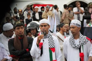 FUI Bima Kecam Disertasi Abdul Aziz yang Halalkan Zina