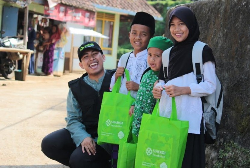 Sepanjang 2017, Sinergi Foundation Salurkan Bantuan untuk 351.917 Penerima Manfaat