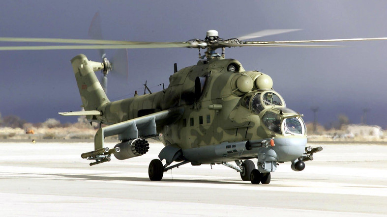 Helikopter Tempur Mi-24 Rusia Tersangkut Kabel Listrik, Seluruh Awak Pesawat Tewas