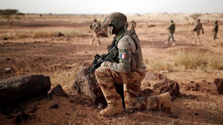 Al Qaeda Mali Serang Markas Militer, 14 Pasukan Tewas dan 18 Terluka