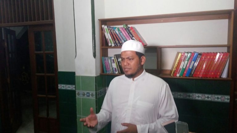 Pamer Kebaikan di Tengah Umat Kalau Ada Kepentingan, Ciri Kaum Munafik