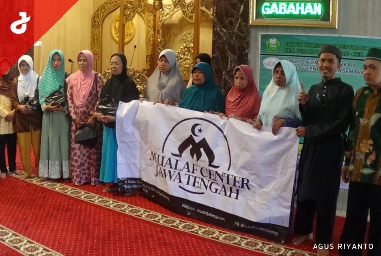MCS dan MT Al Harokah Semarang Gelar Kajian dan Baksos untuk Mualaf