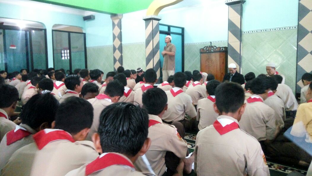 Peduli Generasi Muda, Da’i Salimah & Asharusyariah Sosialisasikan Haramnya Valentine Day