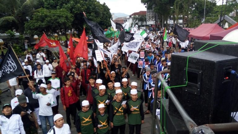 Kecam Assad, Ribuan Warga Tasikmalaya Gelar Aksi Solidaritas untuk Ghouta