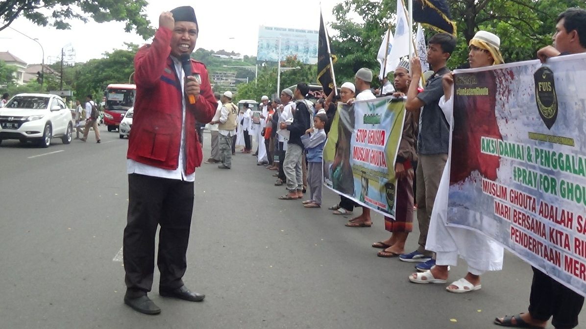 Di Semarang, Aksi Solidaritas untuk Ghouta Digelar di Depan Kantor Gubernur Jateng