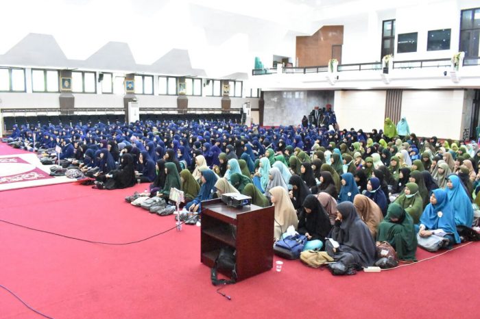Forum Muslimah Dakwah Kampus Indonesia Luncurkan Gerakan Donasi 5000