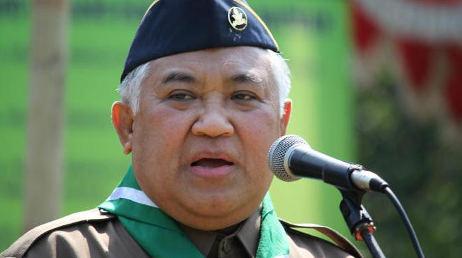 Din ke Luhut : Seperti Anak Kecil Kampung Saja!