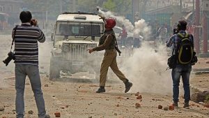 Giliran Mahasiswa Kashmir Hadapi Pasukan Penjajah India