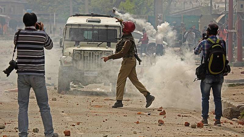 Giliran Mahasiswa Kashmir Hadapi Pasukan Penjajah India