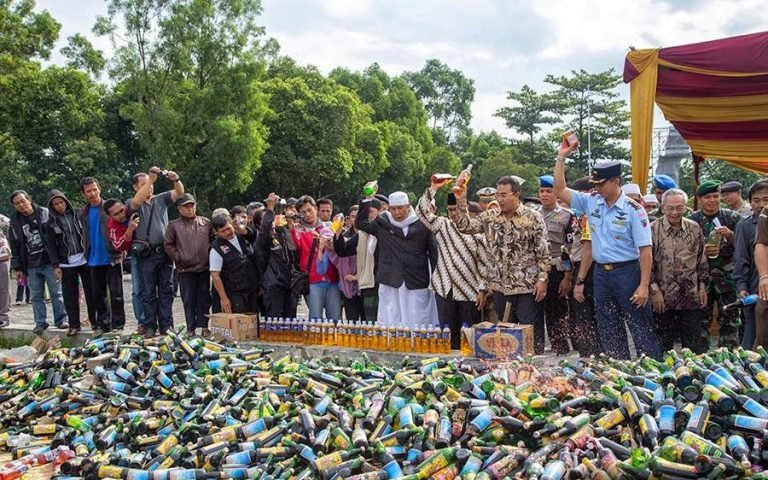 Ulama Tasikmalaya Dorong Pemkab Buat Perda Miras