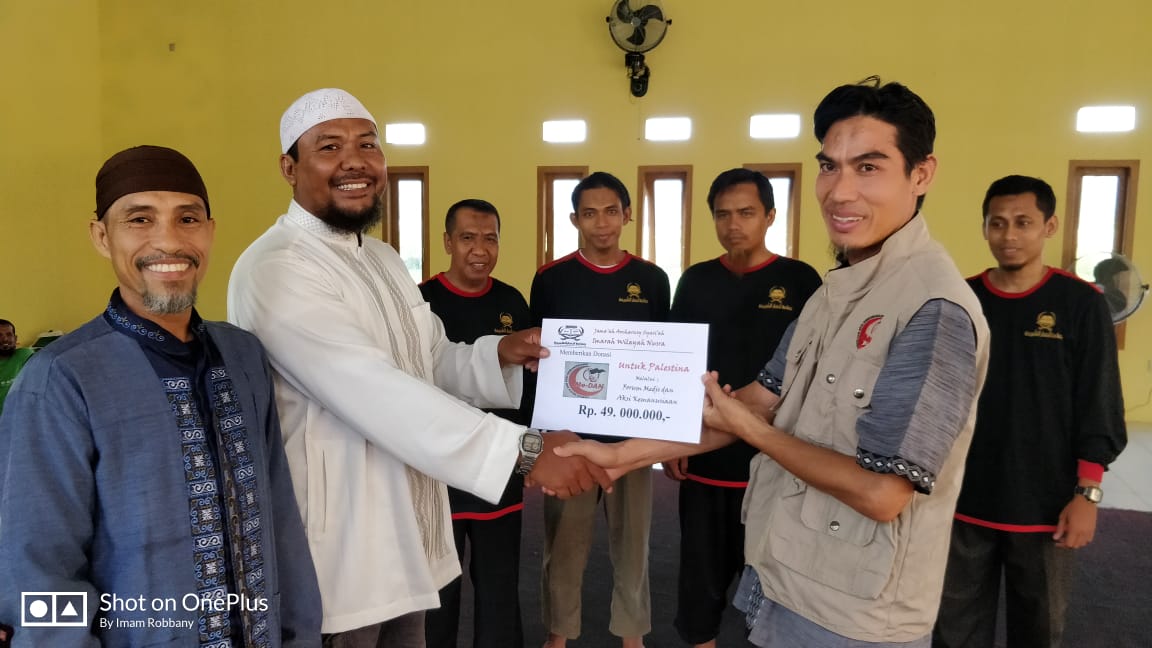 Ansharusy Syariah Nusa Tenggara Salurkan Bantuan Untuk Palestina