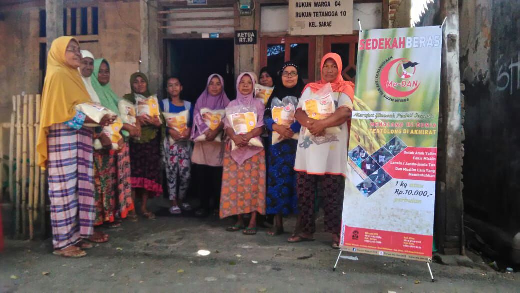 Forum Me-DAN Bima Distribusikan Paket Sembako Ramadhan