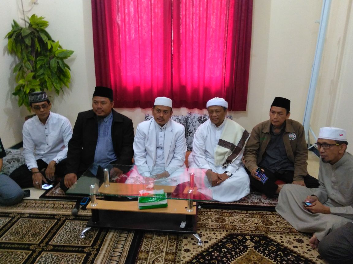 Foto dengan HRS “Hilang”, PA 212 Akan Laporkan Instagram ke Mahkamah Internasional