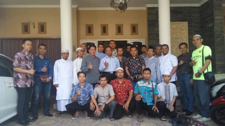 Gelar Halalbihalal, Prof Suteki : Kita Butuh Diskusi, Bukan Persekusi!