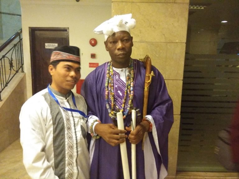 Dulu Penentang Islam, Raja Afrika Ini Kini Menjadi Mualaf