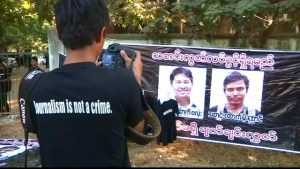 Wartawan Reuters yang Ditangkap Saat Selidiki Pembantaian di Rohingya, Diadili Hari ini