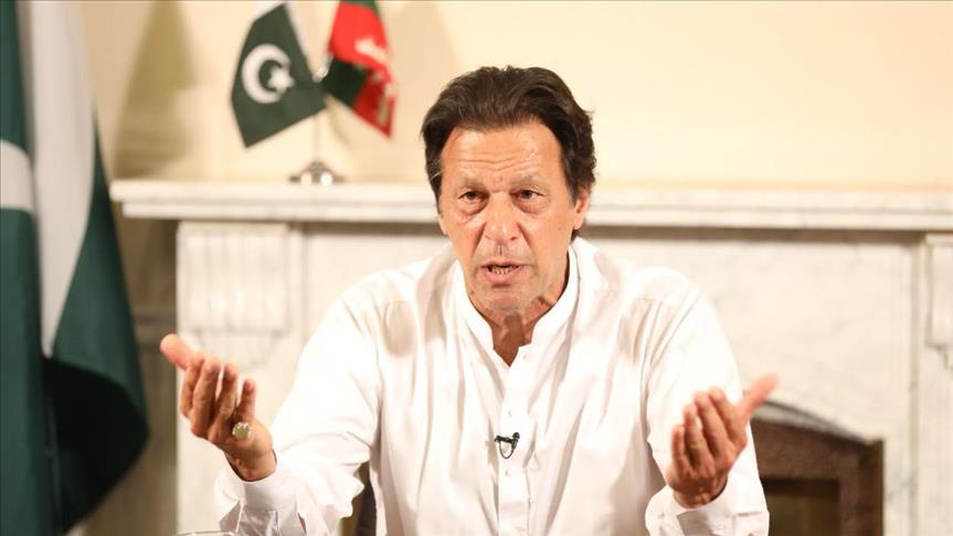 Imran Khan Mantan Atlit Kriket, Calon PM ke-19 Pakistan
