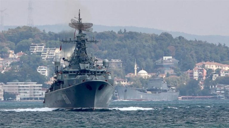 Akan Gelar Serangan Besar di Idlib, Rusia Kerahkan Lusinan Kapal Perang ke Mediterania