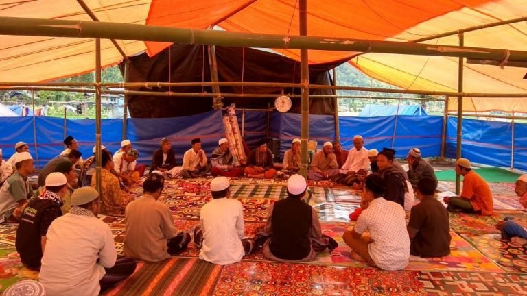 Dan…Para Korban Gempa pun Berkurban