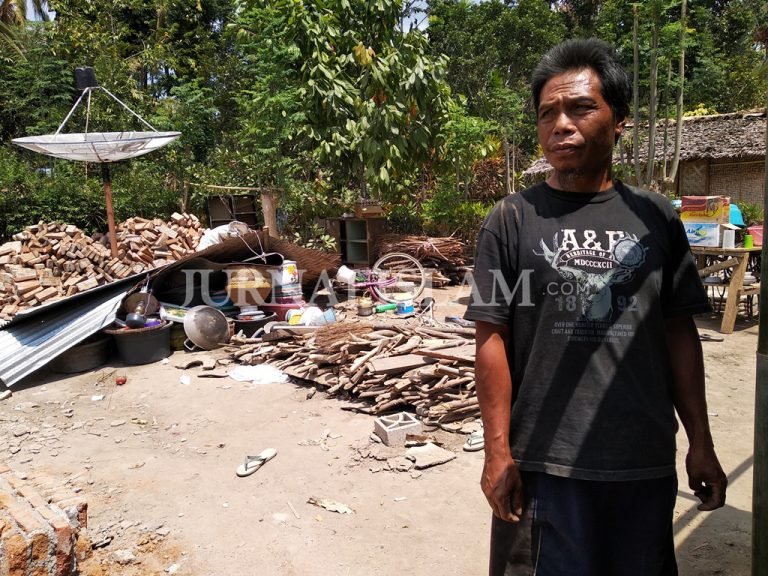 Sebulan di Pengungsian, Warga Desa Rempek Lombok Utara Masih Kesulitan Air Bersih