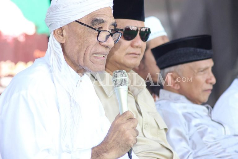 Innalillahi Wa Inna Ilaihi Roji’un, KH Muhammad Ma’shum Bondowoso Tutup Usia