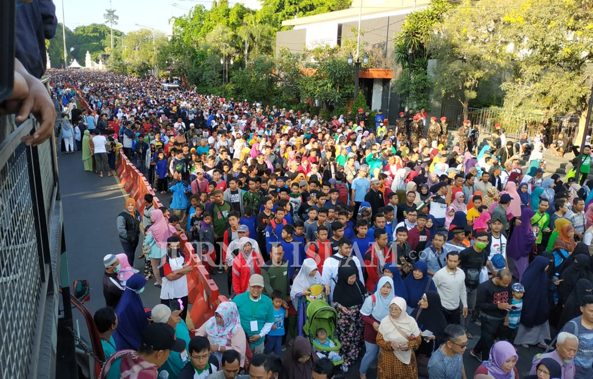 100 Ribu Orang Ikuti Jalan Sehat Umat Islam, Mustofa Nahra: Kebangkitan Islam Dimulai dari Solo