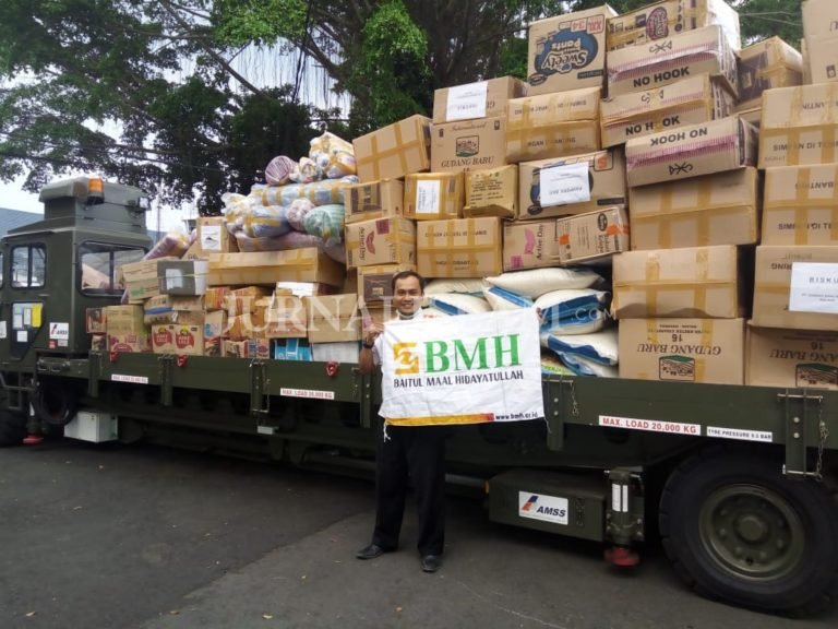 Hercules Angkut 20 Ton Bantuan Baitul Maal Hidayatullah untuk Sulteng