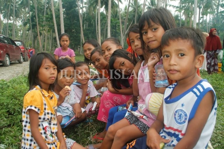 Jaga Imunitas Warga Donggala, ACT Berikan 5 Ekor Sapi