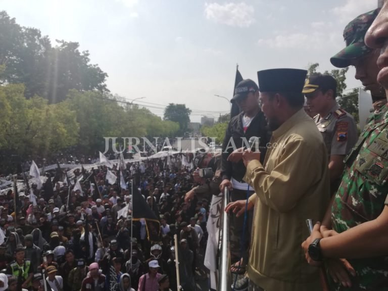 Dinilai Melenceng, Tokoh NU Solo Mengutuk Aksi Pembakaran Bendera Tauhid Banser Garut