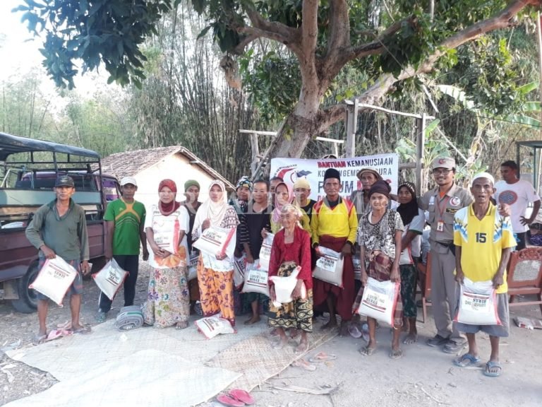Forum Me-DAN Bantu Korban Gempa Situbondo di Pulau Sapudi