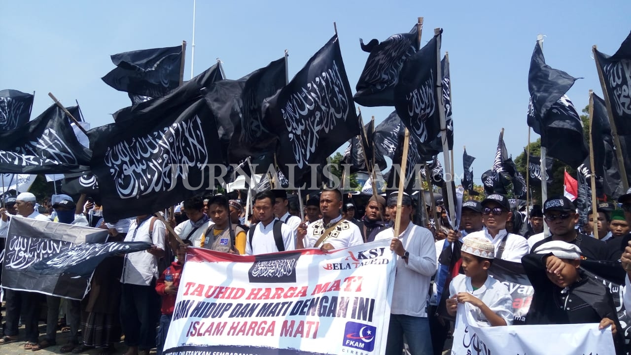 FUI Cirebon Tuntut Pelaku Pembakaran Bendera Tauhid Dihukum Berat