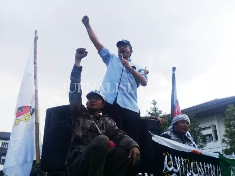 KH Athian Ali : Kibarkan! Kibarkan Bendera Tauhid!