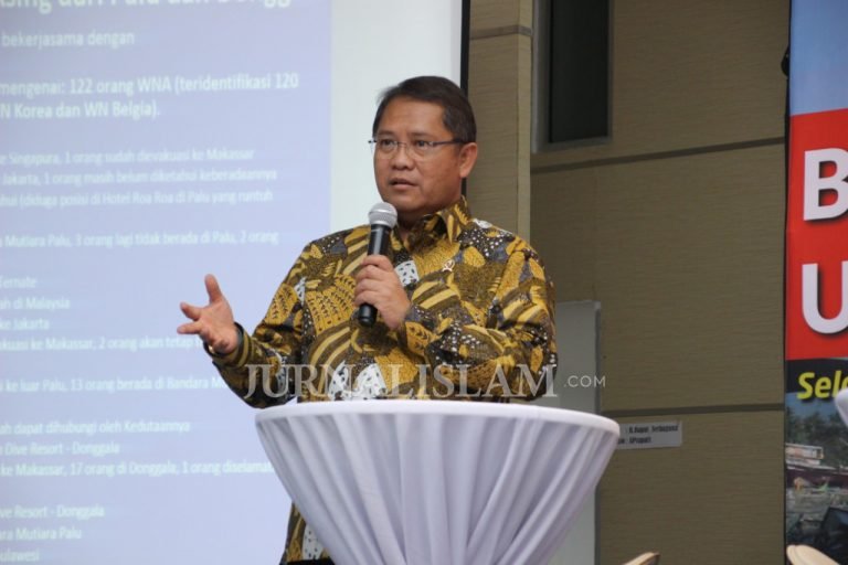 Menkominfo Klaim Negara Lain Juga Blokir Medsos