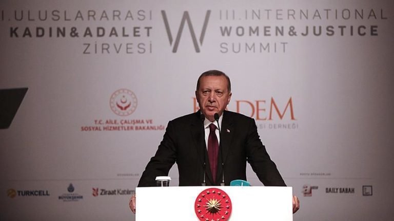 Erdogan: Wanita dalam Islam Tidak Seperti Barat yang Mengkomoditasi Perempuan
