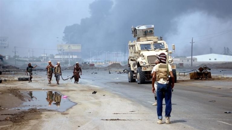 Pertempuran Sengit Koalisi Arab dengan Syiah Houthi Meletus di Hodeidah