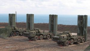 Rusia Tolak Pembayaran Rudal S-400 dengan Dolar AS
