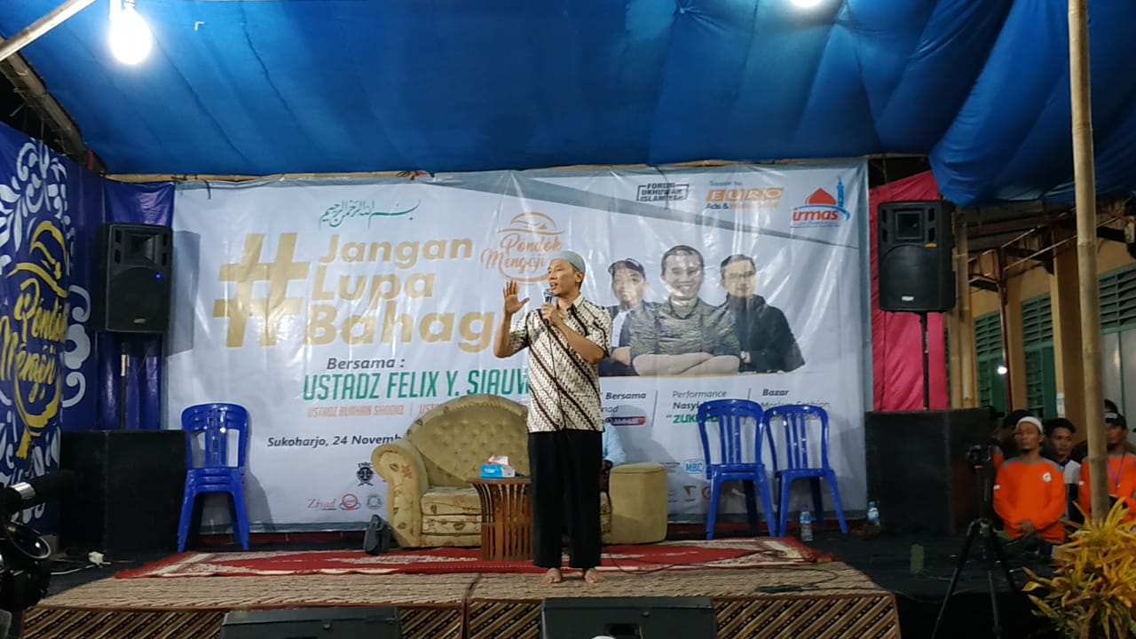 Ustaz Felix Siauw Ajak Pemuda Muslim Penuhi Monas di Reuni 212