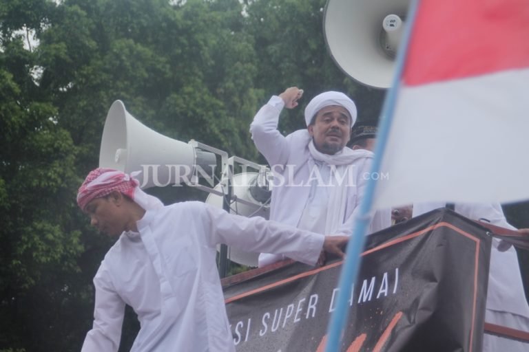 Di Reuni 212, Habib Rizieq Serukan Demo Berjilid hingga Penista Agama Dihukum
