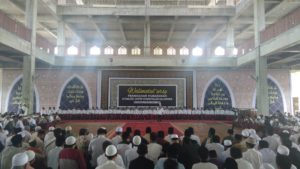 Hidayatullah Balikpapan Gelar Pernikahan Mubarokah 43 Pasang Santri
