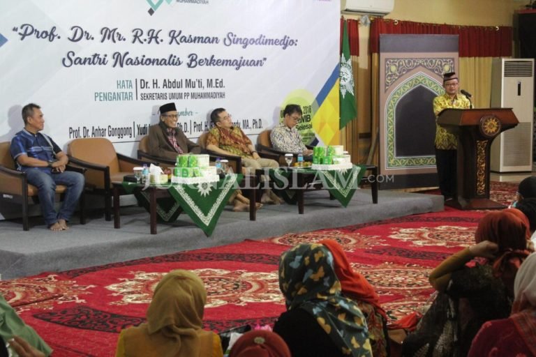 Di Balik Gelar Pahlawan Mr. Kasman Singodimedjo