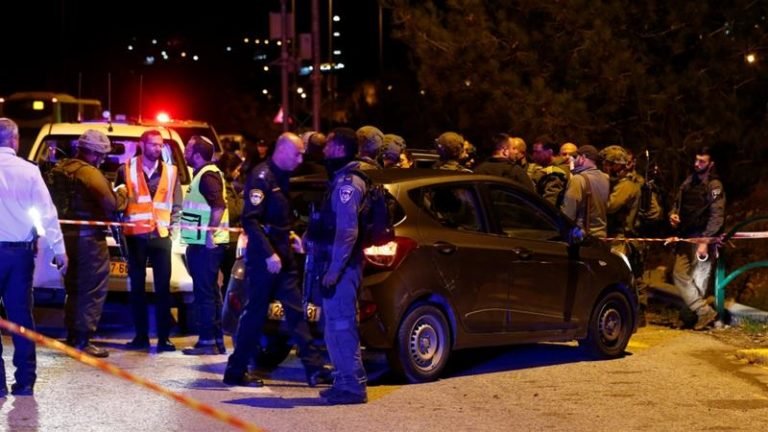 6 Warga Israel Diberondong Tembakan dari Dalam Mobil